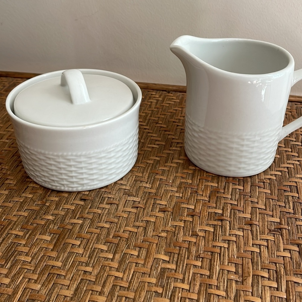 Tabletops Gallery Basketweave Cream & Sugar Set - Basket Weave